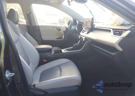 2024 Toyota Rav4 Xle Premium from USA, damaged, VIN 2T3C1RFV5RC252063